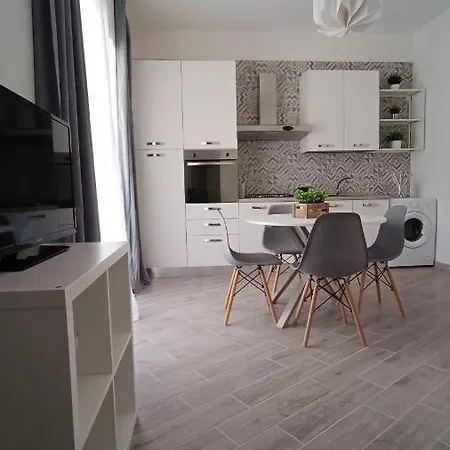 Mi Casa Es Tu Casa *